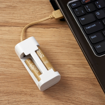 ИКЕА Зарядное устройство для батарей ВИННИНГЕ, 403.036.32 - Home Club