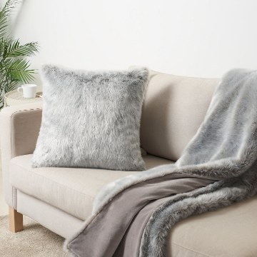 ІКЕА Наволочка CROSSBANA, 205.436.47 - Home Club