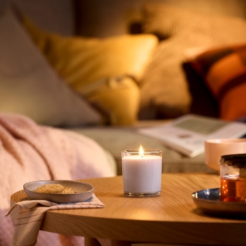 ИКЕА Ароматическая свеча в стеклянном стакане LOTSFÅGEL, 006.083.76 - Home Club