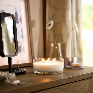 ИКЕА Ароматическая свеча в стеклянном стакане LOTSFÅGEL, 006.080.36 - Home Club