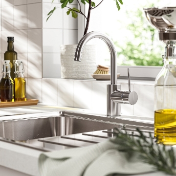 ИКЕА Смеситель с держателем с одной стороны SALLSJÖN, 906.020.25 - Home Club