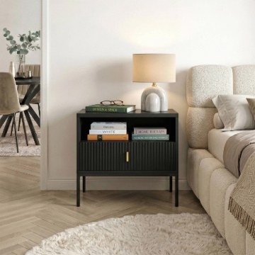 Mebel Elite Прикроватный столик Marcos с рифлёной поверхностью, чёрный, W.MAGGIORE/CZ/SZAFKNOC - Home Club